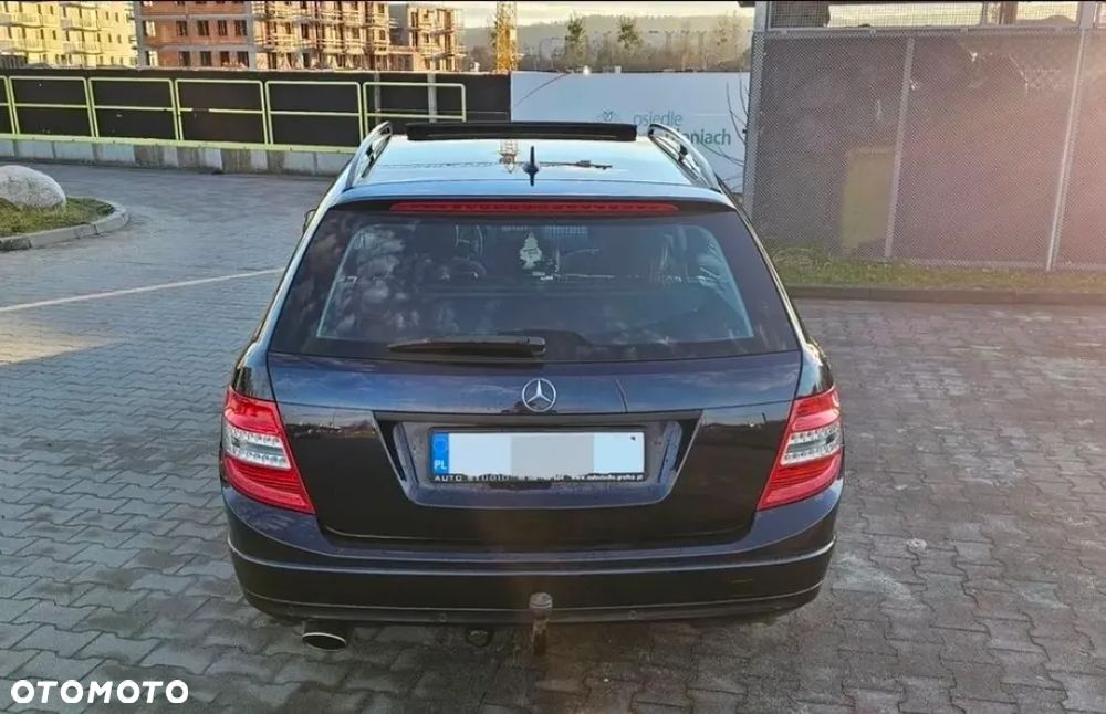 Mercedes-Benz Klasa C 200 CGI BlueEff Avantgarde - 5