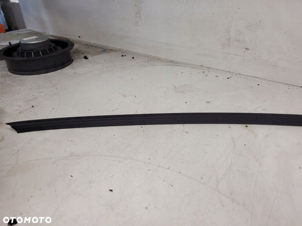 LISTWA MAT LEWA KAROSERYJNA AUDI A4 B8 8K5853703 - 4