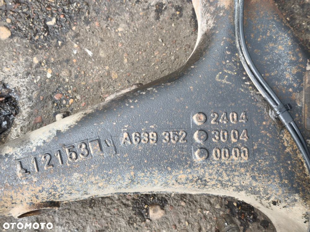 Wahacz tył lewy Mercedes Vito 639 a6393522404 Lift piasta zacisk - 4