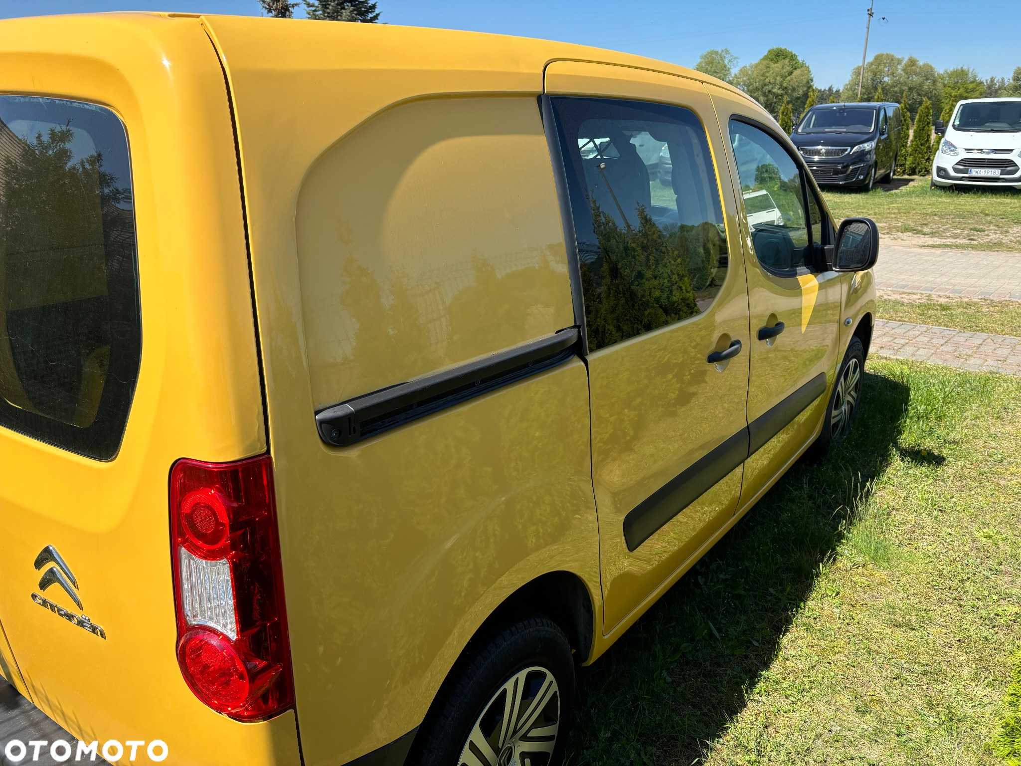 Citroën BERLINGO - 8