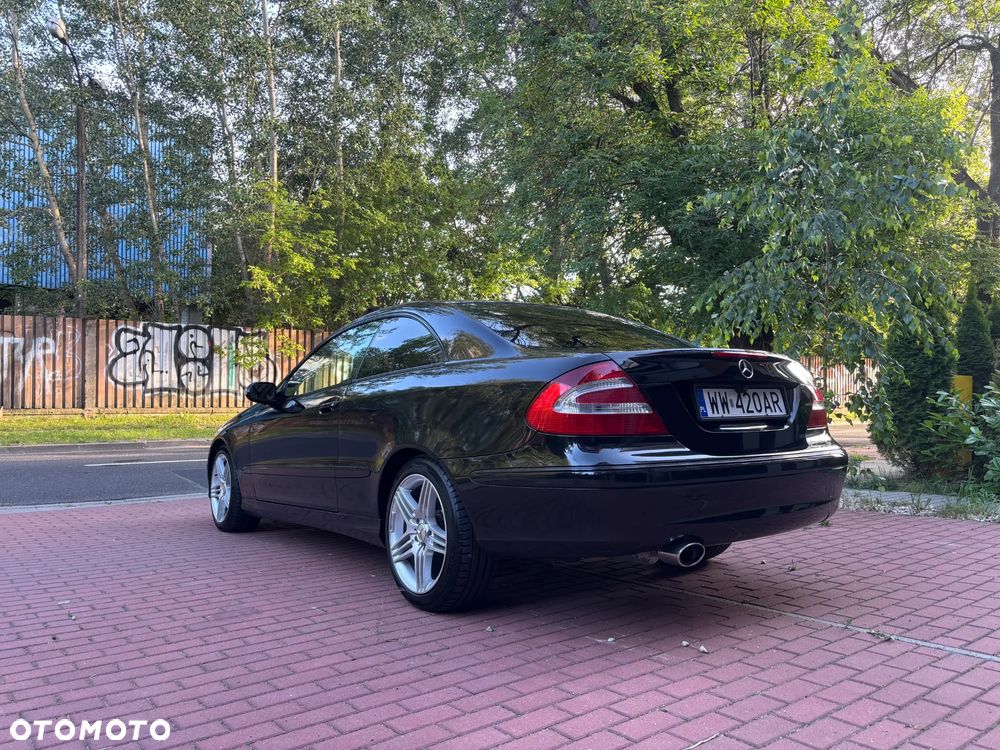 Mercedes-Benz CLK - 4