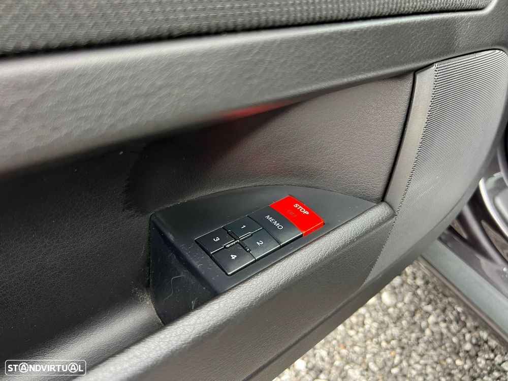 Audi A4 Avant 2.0 TDI S-line Multitronic - 30