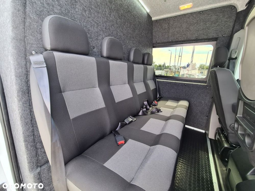 Nissan Interstar - 20
