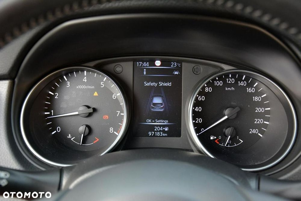 Nissan Qashqai 1.6 DIG-T 360 - 25