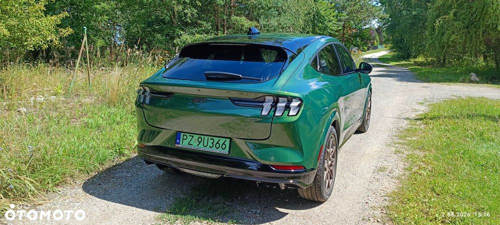 Ford Mustang Mach-E - 3