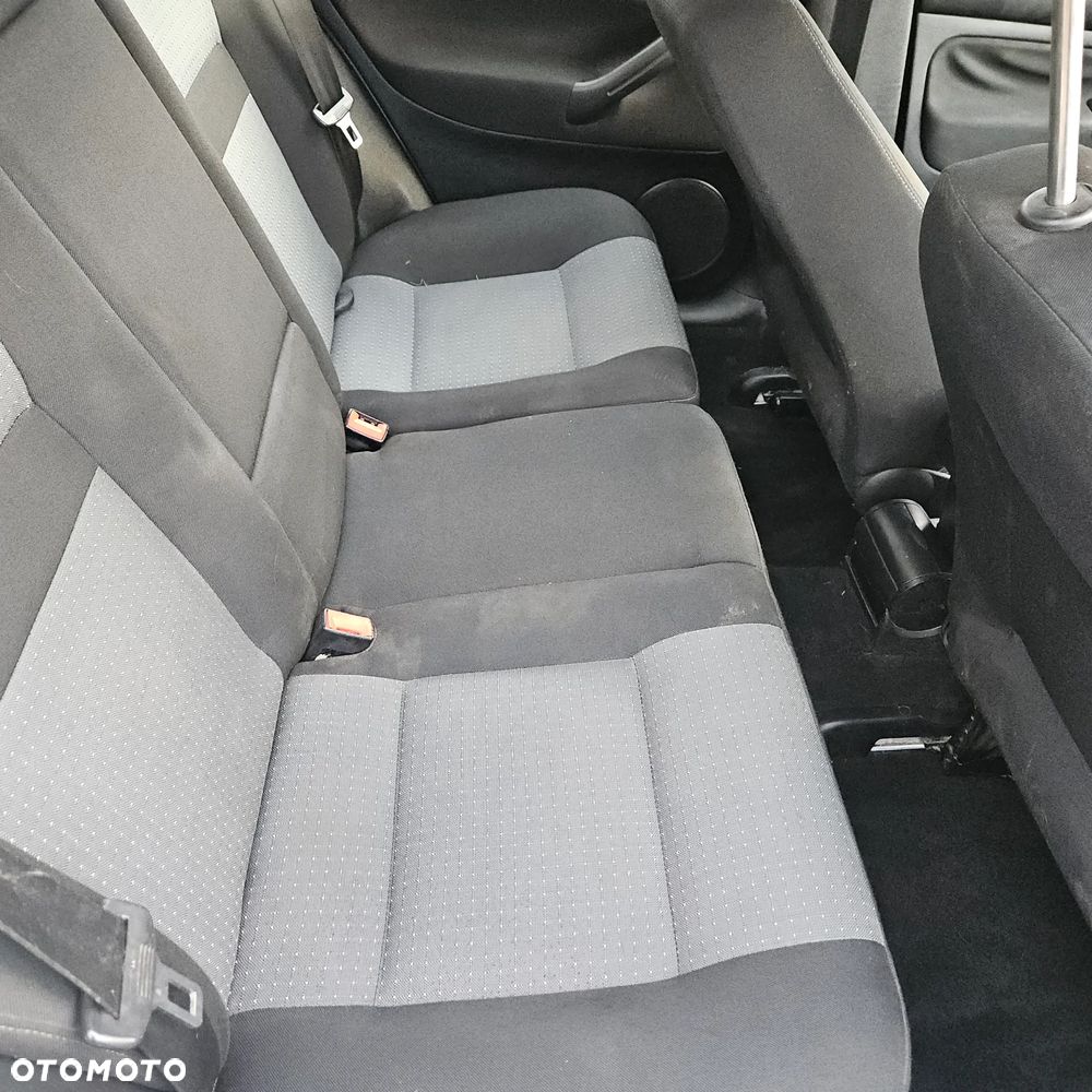 Volkswagen Golf IV 2.0 4Mot Highline - 17