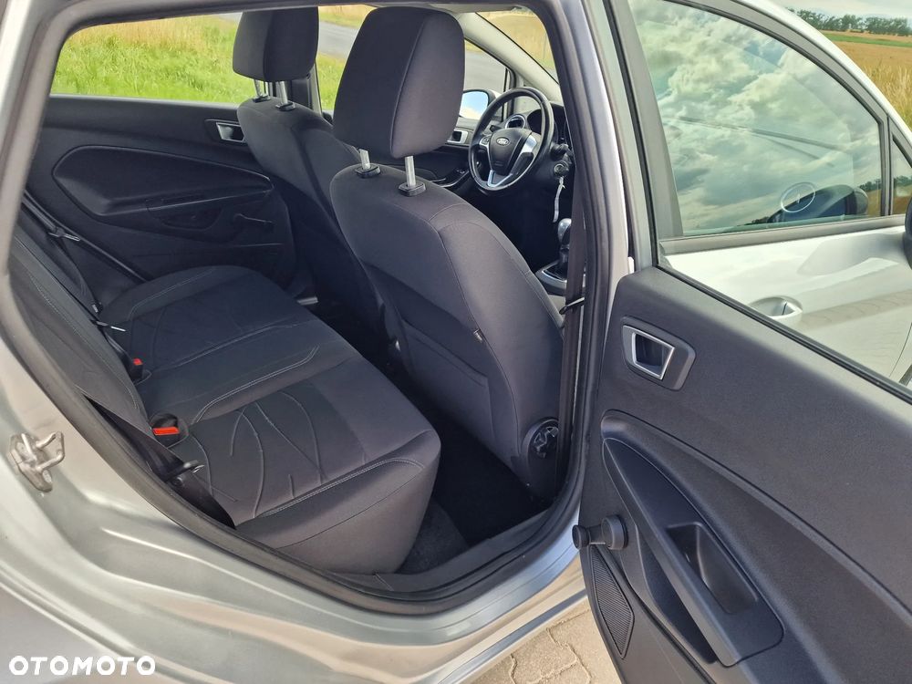 Ford Fiesta 1.0 EcoBoost Titanium - 23