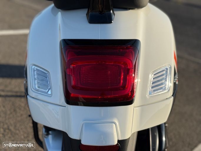 Vespa GTS Super GTS 300 Super - 12