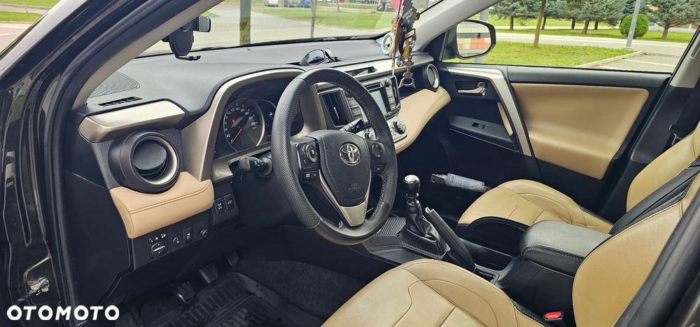Toyota RAV4 2.0 D-4D Prestige - 16