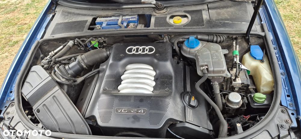 Audi A4 Limousine - 12