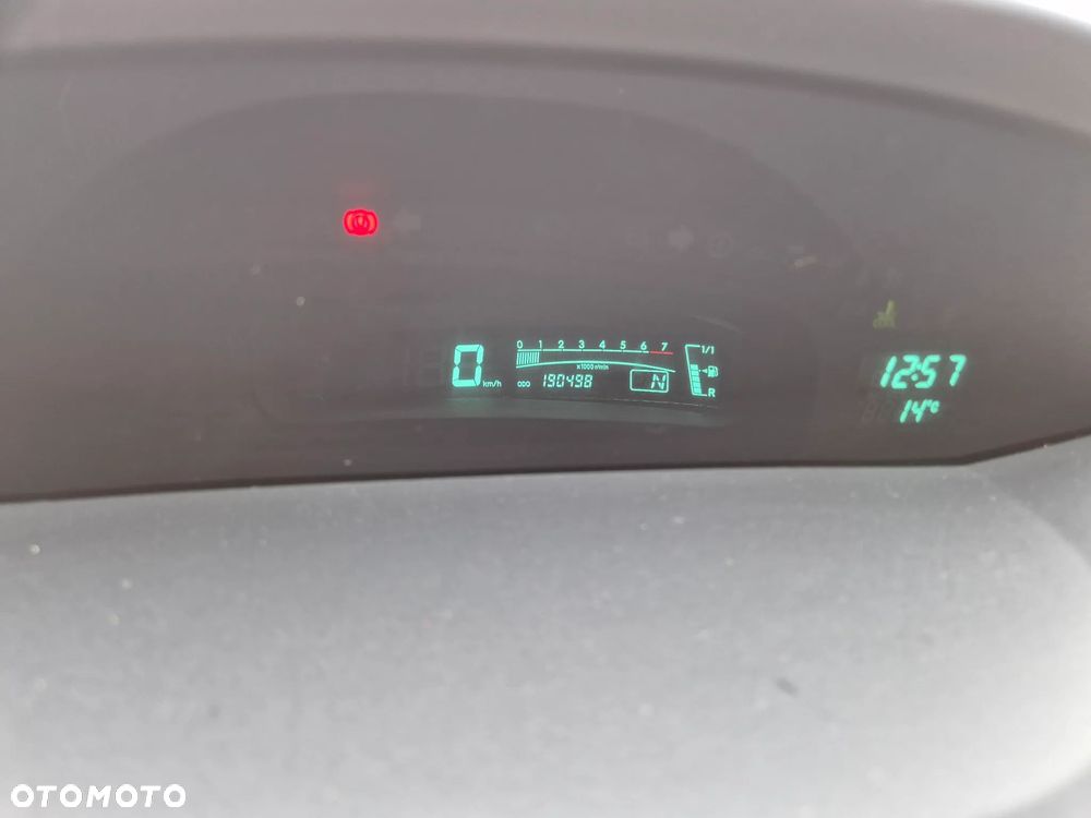Toyota Yaris - 10