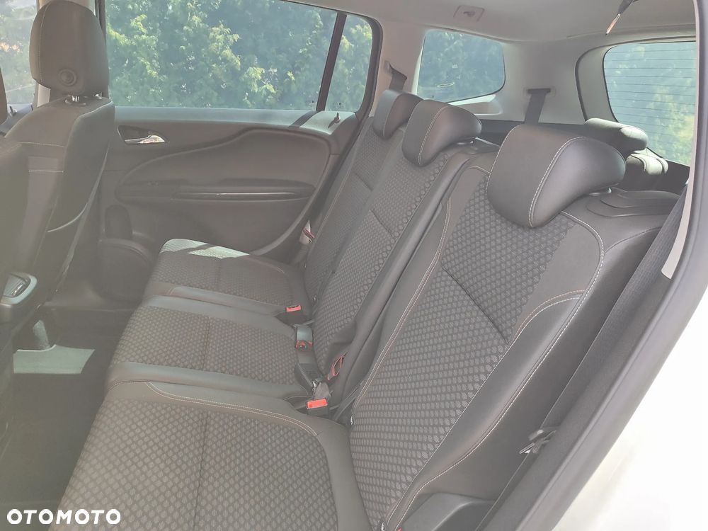 Opel Zafira Tourer 1.4 Turbo Automatik Business Edition - 17
