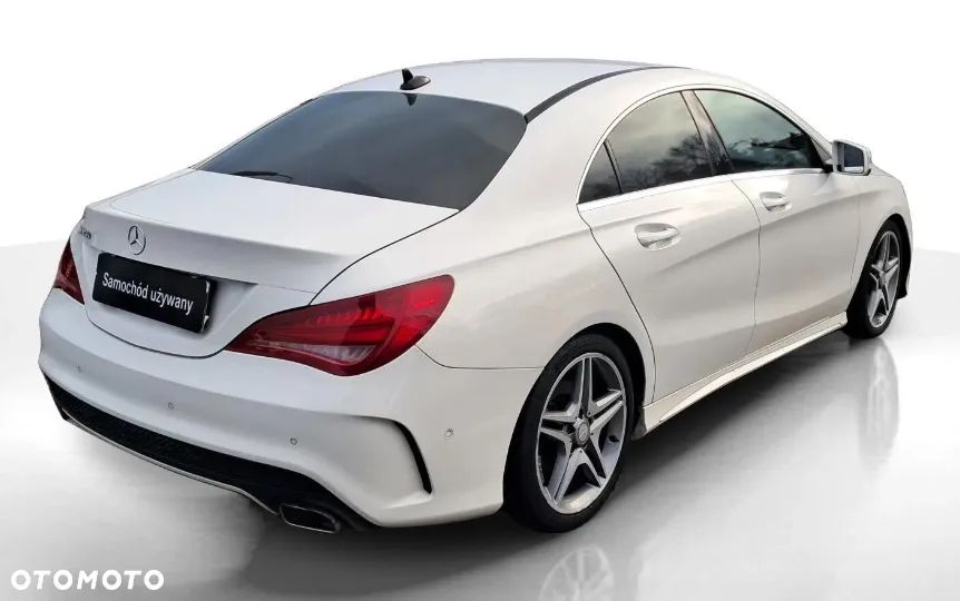 Mercedes-Benz CLA - 12