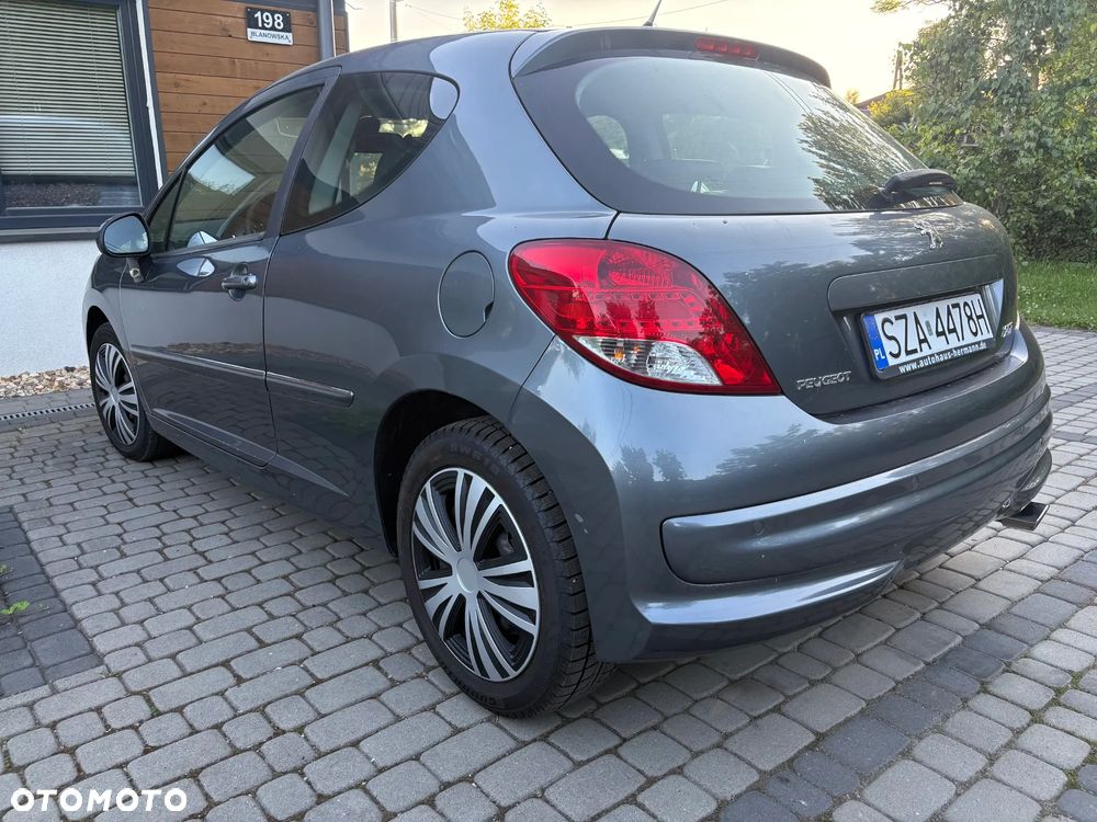 Peugeot 207 - 6