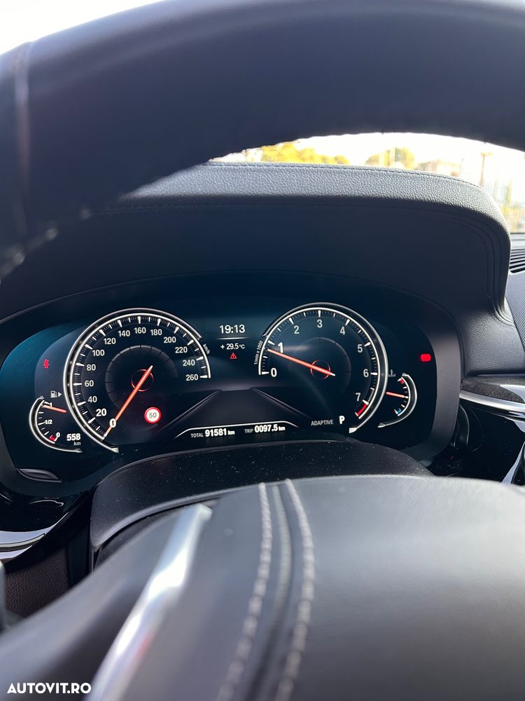 BMW Seria 5 540i xDrive AT - 21