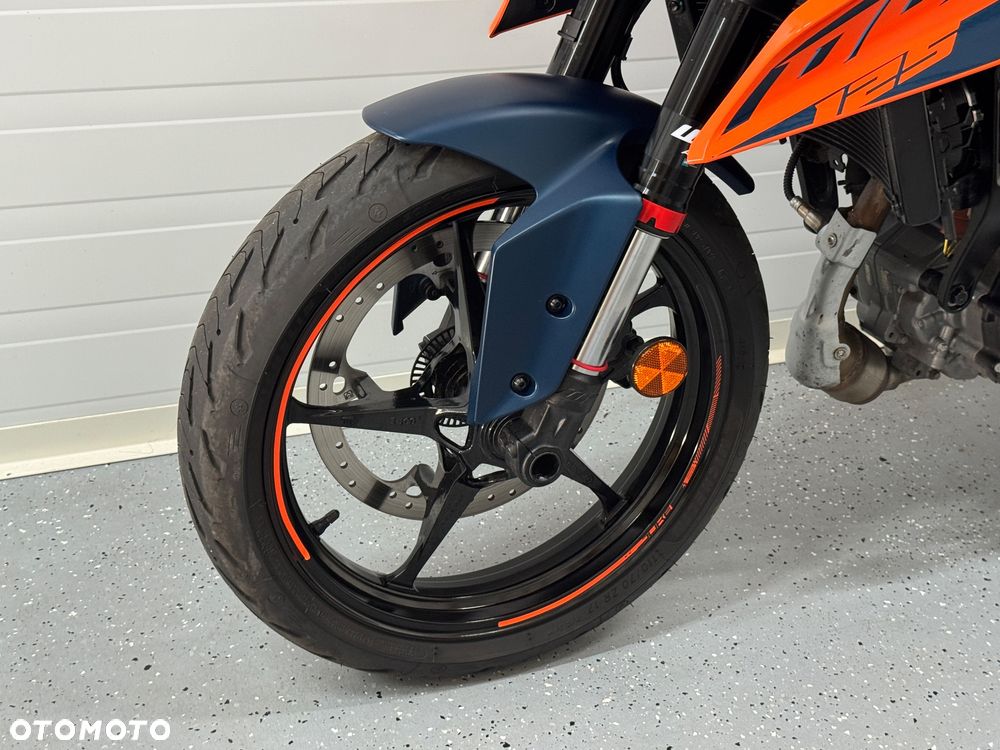 KTM Duke 125 - 26