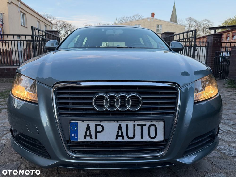 Audi A3 Sportback 2.0 TDI DPF S tronic Ambiente - 9