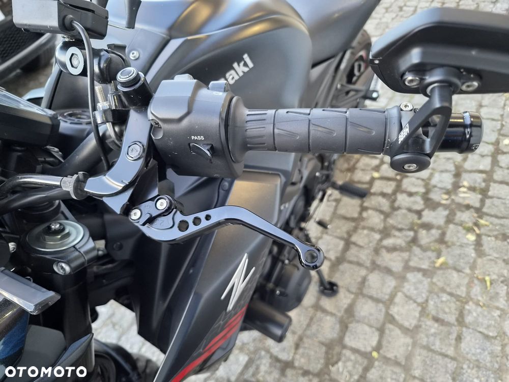 Kawasaki Z 900 - 8