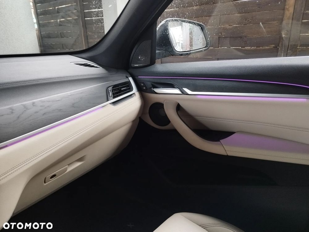 BMW X1 - 19