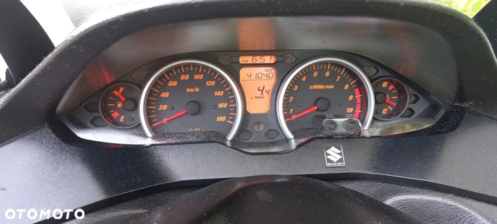 Suzuki Burgman - 6