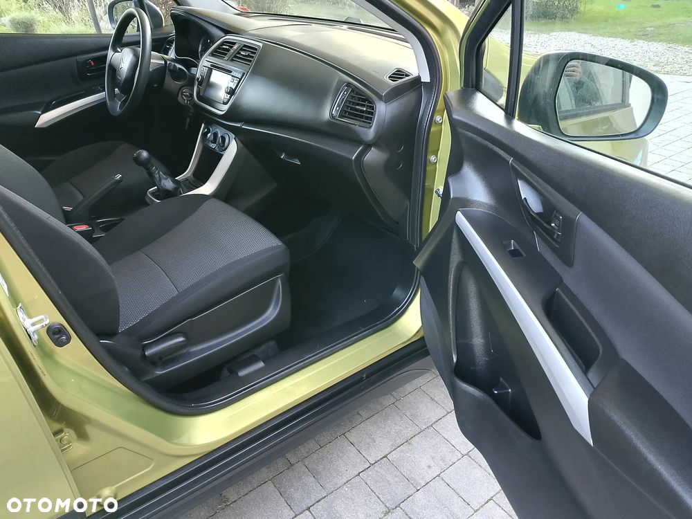 Suzuki SX4 S-Cross 1.6 Comfort - 16