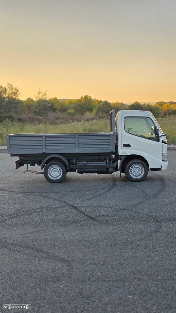 Toyota Dyna 2013 3.0 D4D Basculante - 9