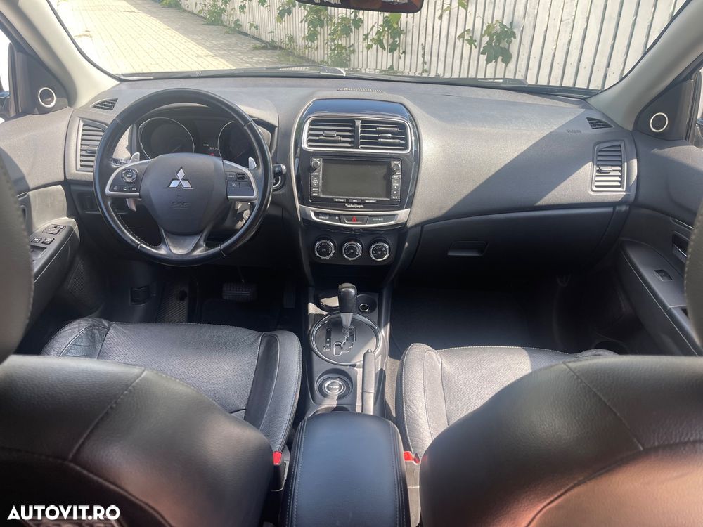 Mitsubishi ASX - 12