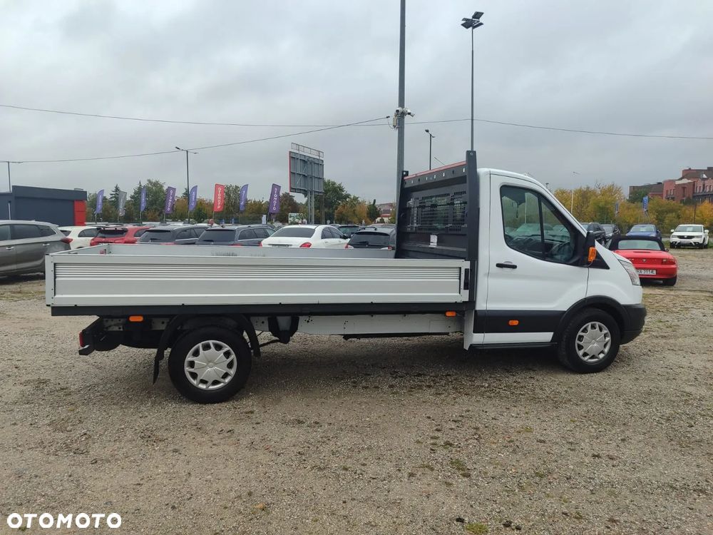 Ford Transit - 12