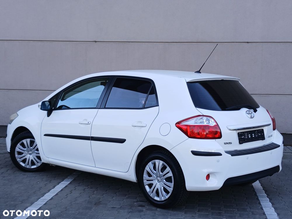 Toyota Auris 1.6 Life+ - 12