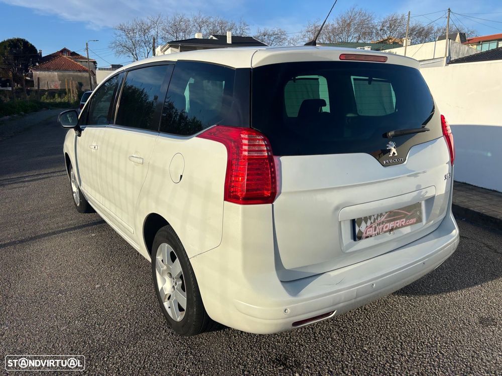 Peugeot 5008 1.6 HDi 7L Allure - 25
