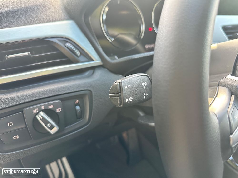 BMW X1 18 d xDrive Auto Pack M - 28