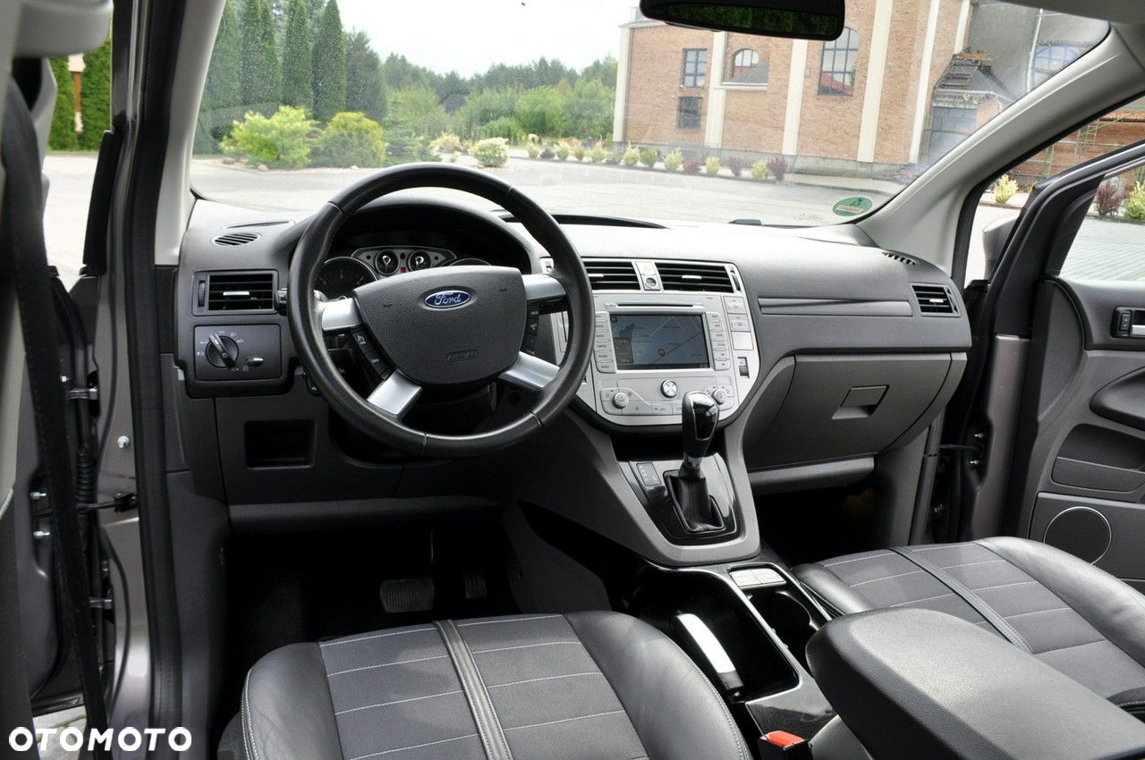 Ford Kuga - 27