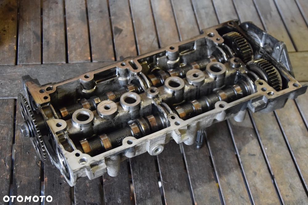 Opel Astra H 1.3 cdti 90KM Pokrywa zaworów z wałkami 55204918 Z13DTH Combo Corsa - 2