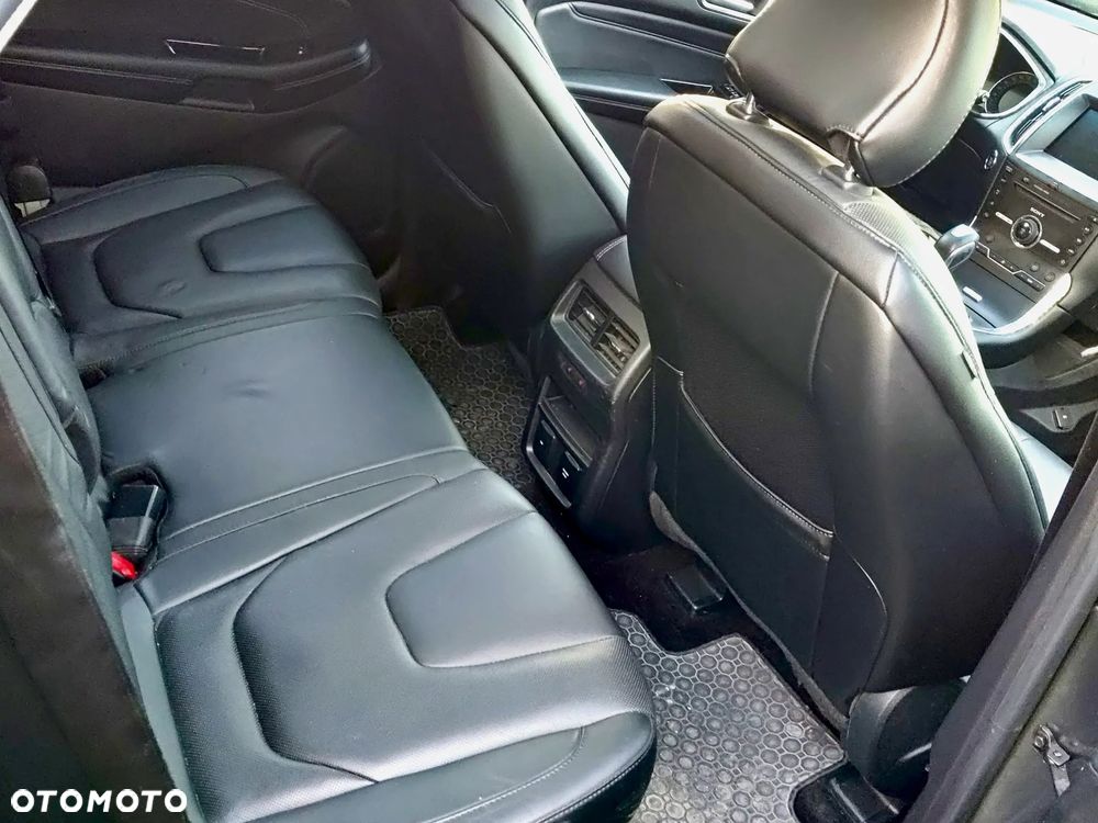 Ford Edge ver-2-0-tdci-4wd-st--line - 11