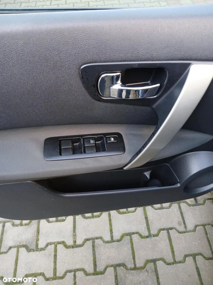 Nissan Qashqai - 11