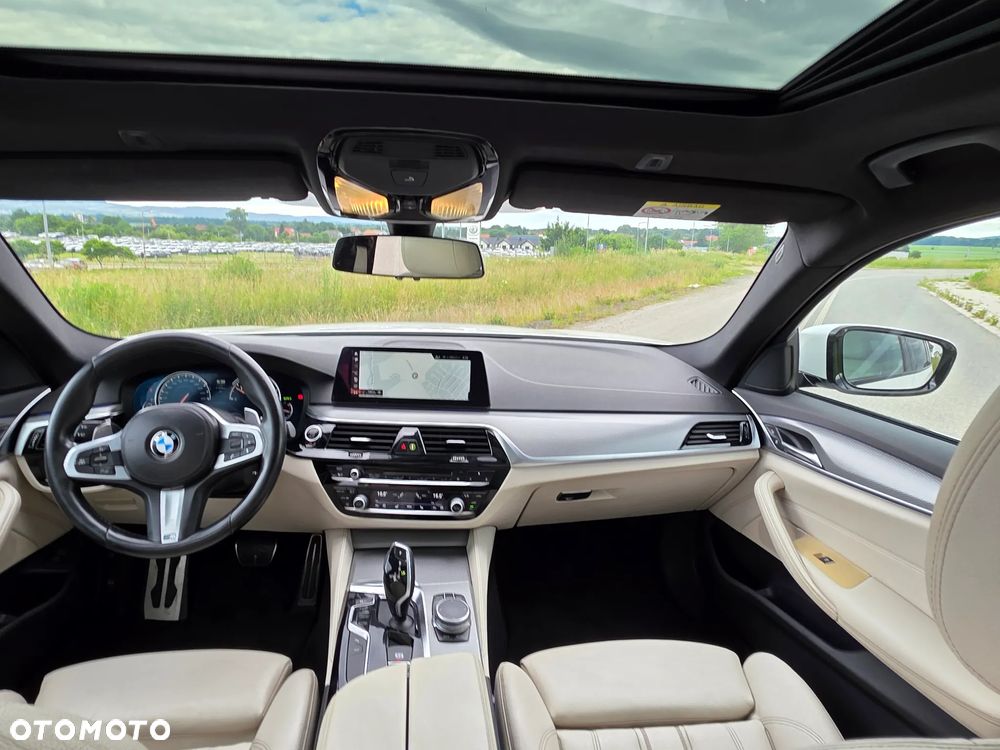 BMW Seria 5 520d xDrive M Sport sport - 5
