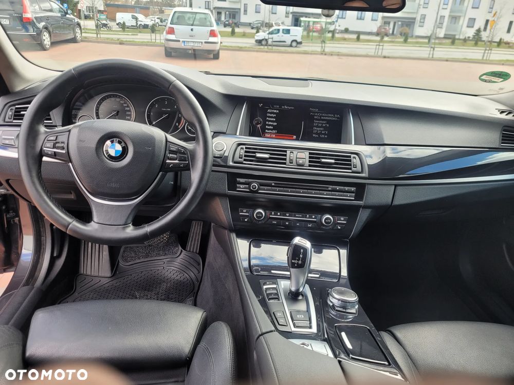 BMW Seria 5 520d xDrive - 19