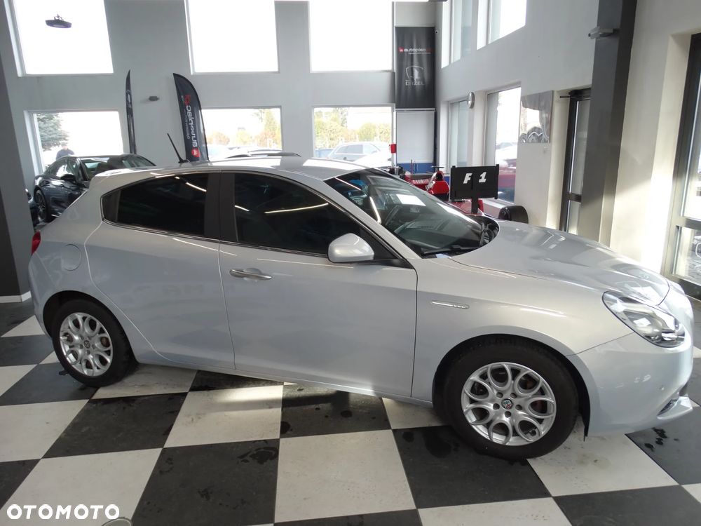 Alfa Romeo Giulietta 1.6 JTDM 16V TCT Super - 15
