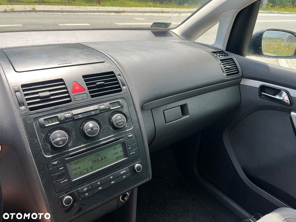 Volkswagen Touran 2.0 TDI Trendline - 12