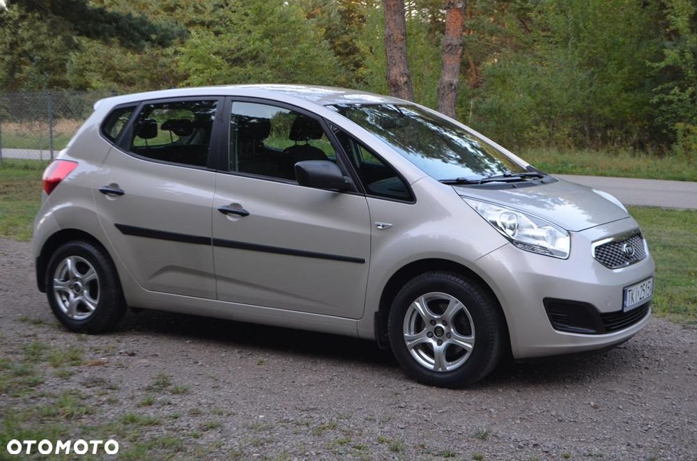 Kia Venga - 13