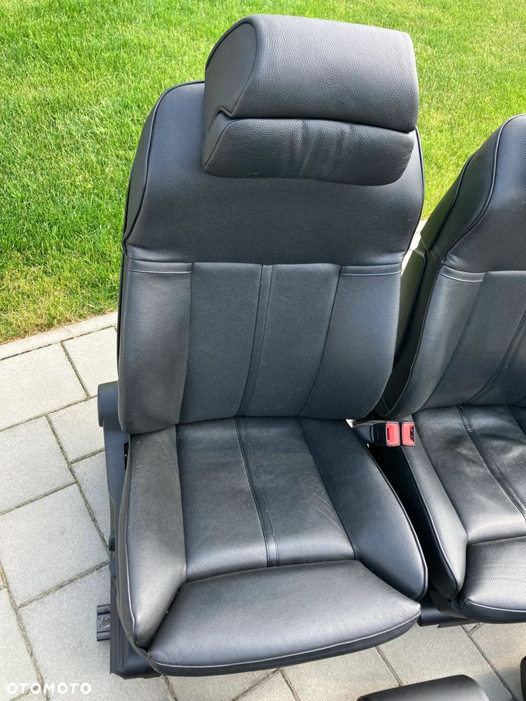 FOTELE KANAPA BOCZKI BMW E60 E61 TOURING KOMBI CZARNA SKÓRA WENTYLOWANA KOMFORT WENTYLE WENTYLOWANE KOMFORTY PRZED LIFT RARYTAS STAN PERFEKCYJNY!!! CZARNE ELEKTRYCZNE ROLETKI PRZECIWSŁONECZNE ROLETY DRZWI - 7