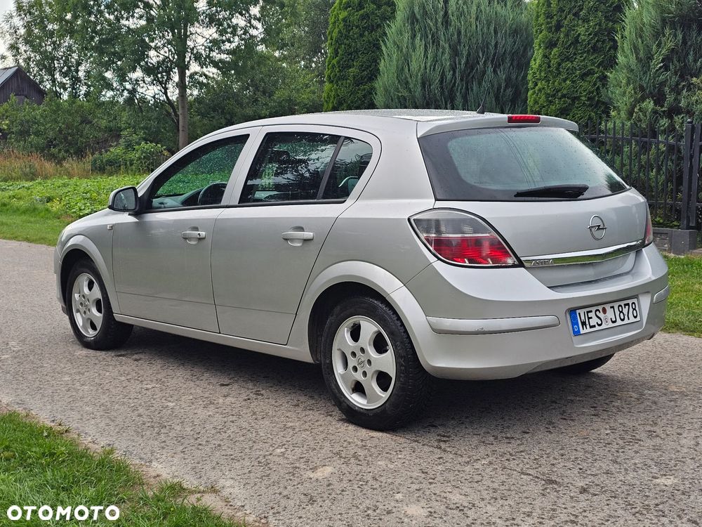 Opel Astra 1.6 ecoFLEX Start/Stop - 2