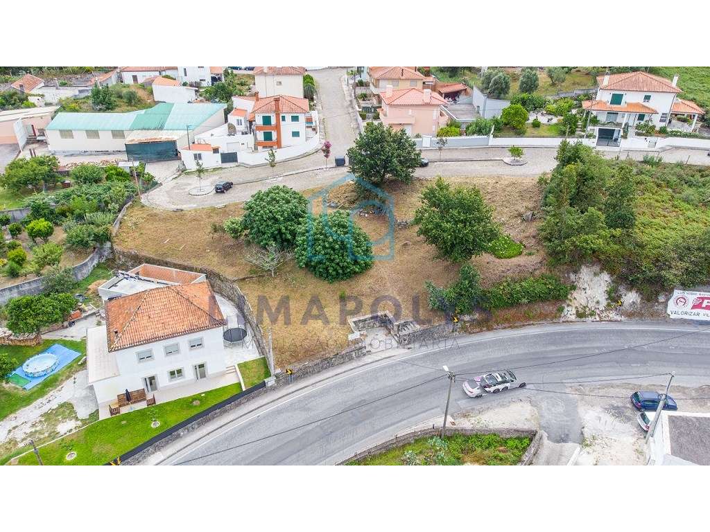 Terreno para construção com 601 m2. - Grande imagem: 2/3