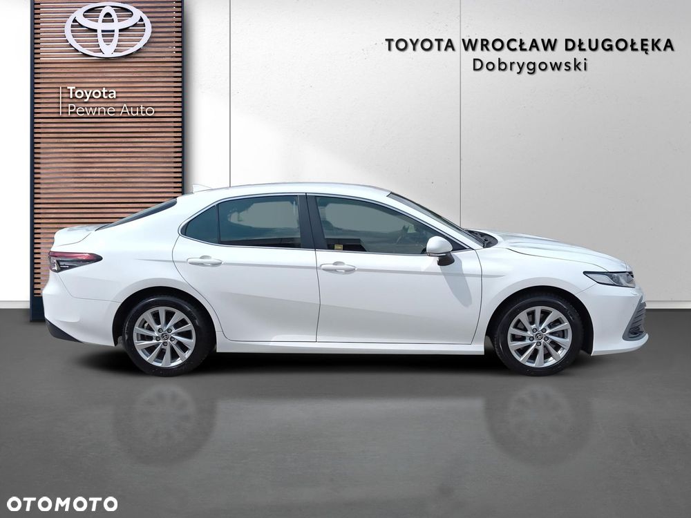 Toyota Camry 2.5 Hybrid Comfort CVT - 6