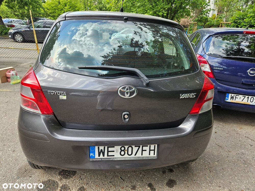 Toyota Yaris 1.33 Luna - 5