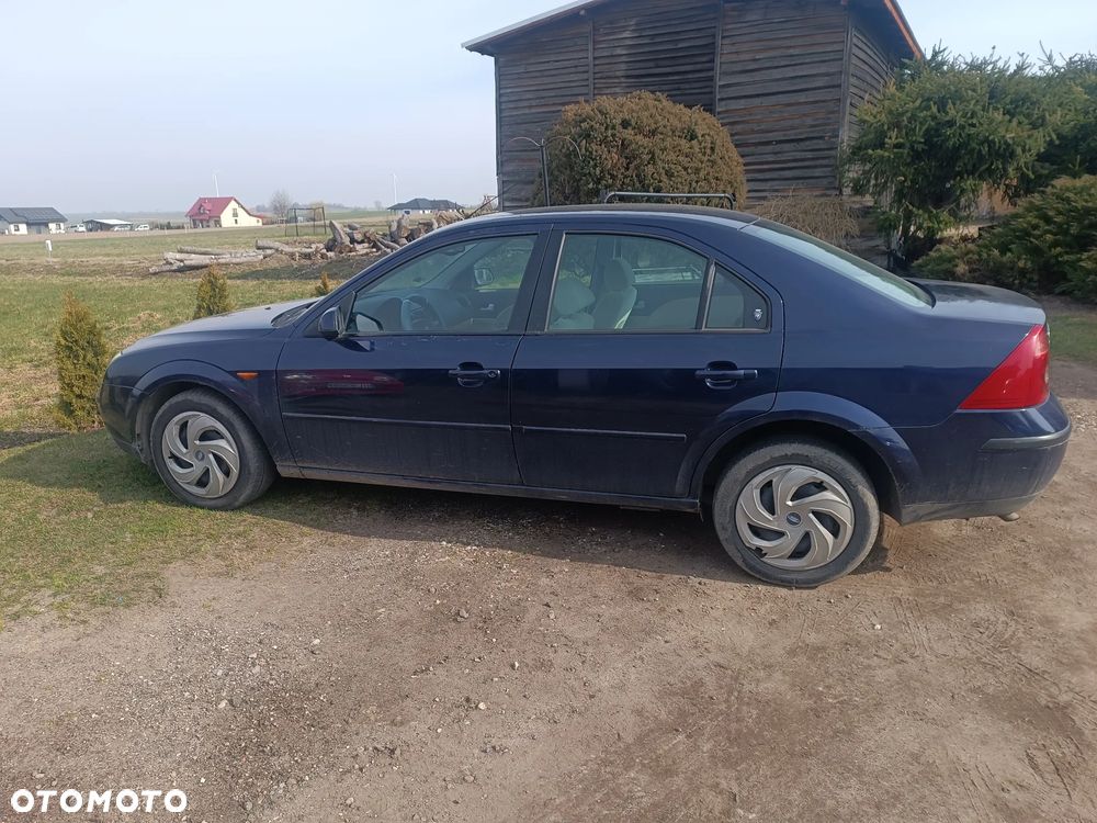 Ford Mondeo - 12