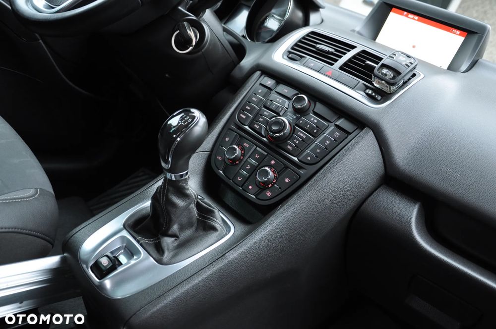 Opel Meriva 1.4 T Cosmo - 13