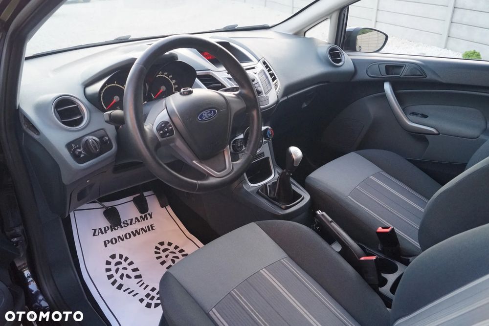 Ford Fiesta 1.25 Champions Edition - 19
