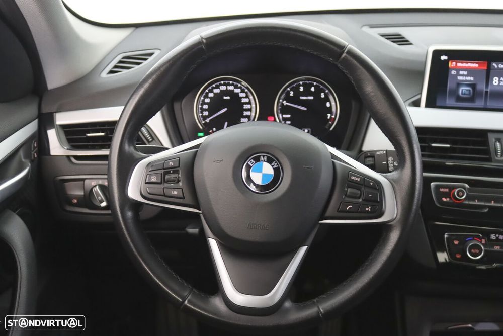 BMW X1 25 e xDrive xLine - 16