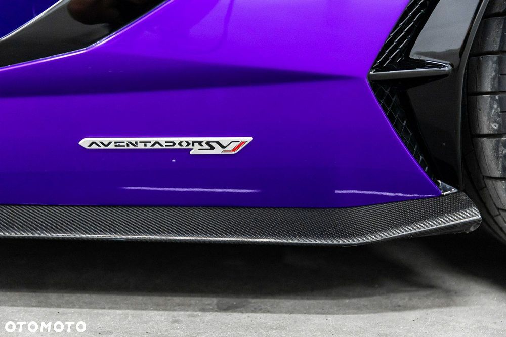 Lamborghini Aventador - 26